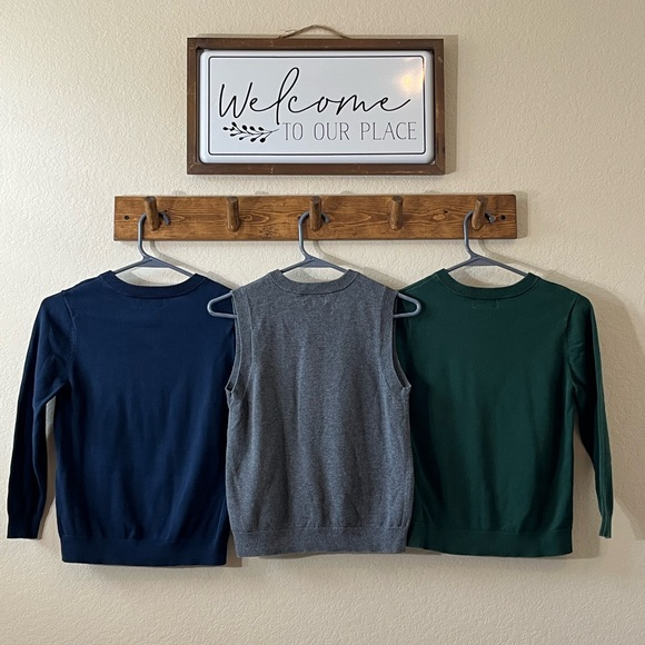 Old Navy V-Neck Sweater Collection Blue and Gray 3 Pack Boy - Picture 2 of 8